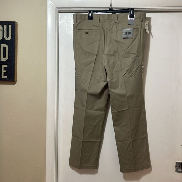 NWT dockers easy khaki pants size 38 x 32 - Picture 7 of 9